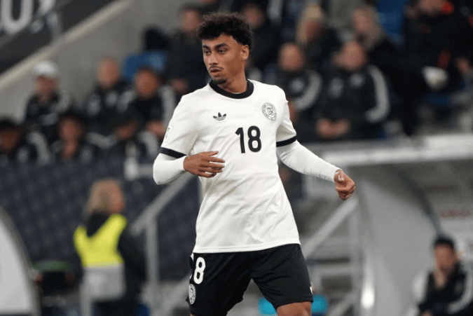 出色, 德国队, 尼尔 出色, 德国队, 尼尔